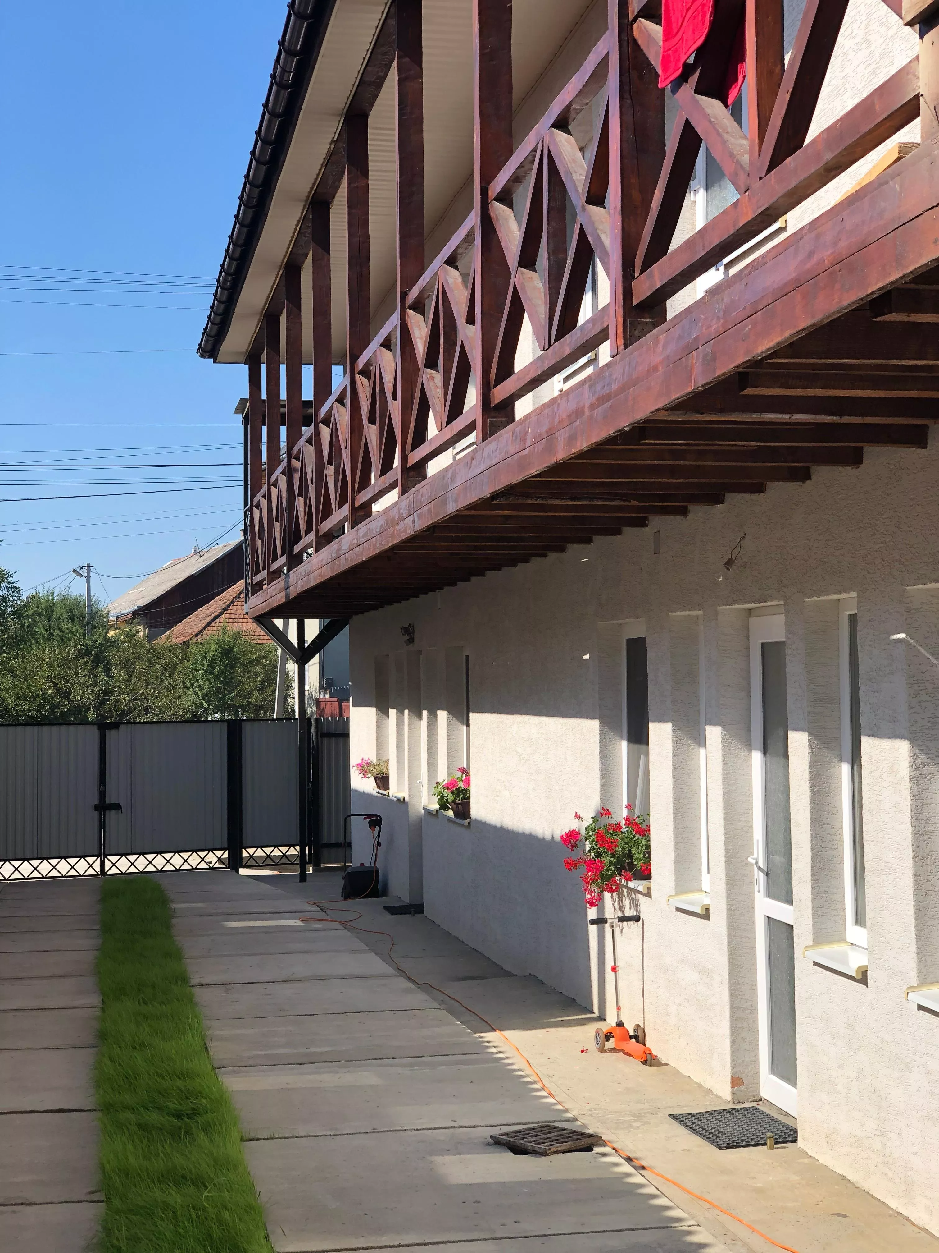 Новий приватний будинок в 2 хв. від термальних басейнів.