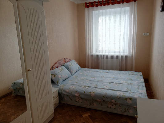 Трехкомнатная квартира посуточно в Луцке, пр-т Воли, 52