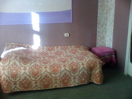 Трехкомнатная квартира посуточно в Славутиче, кв-л Добрынинский, 11