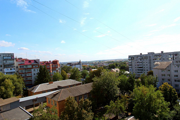 Однокомнатная квартира посуточно в Белой Церкви, ул. Курсовая, 35