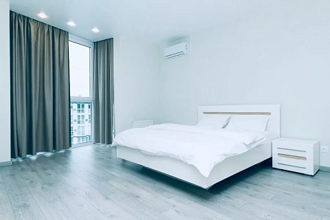 1-комнатная daily in Kyiv. Darnitskiy district, Dragomanova St., 2 &mdash; 1001160589 image 1