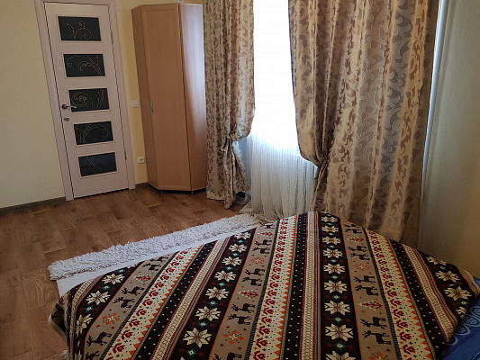 Двухкомнатная квартира посуточно в Кировограде (Кропивницком), Ленинский район, ул. Шевченко, 42/29