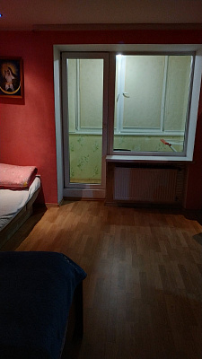 Однокомнатная квартира посуточно в Луцке, ул. Станиславского, 48г
