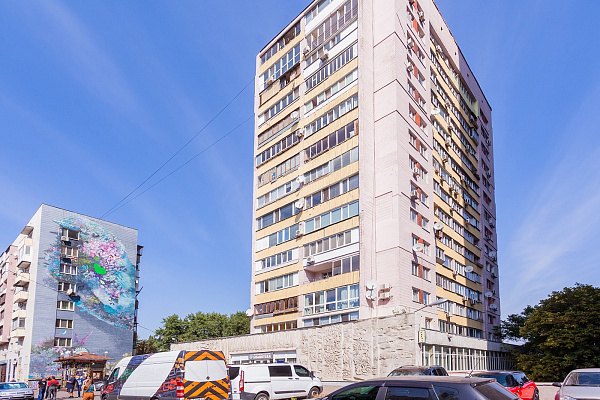 Двухкомнатная квартира посуточно в Киеве, Печерский район, б-р Леси Украинки, 7
