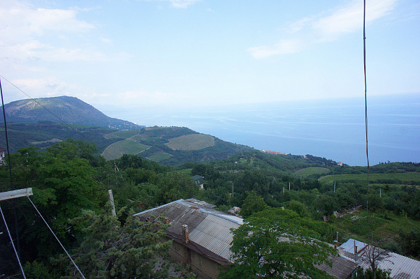 Однокомнатная квартира посуточно в Алуште, ул. Морская, 11