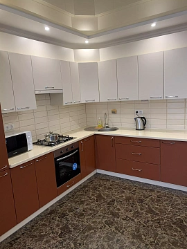 2-комнатная посуточно в Ивано-Франковске. ул. Высочана, 18 &mdash; 1001511145 изображение 1