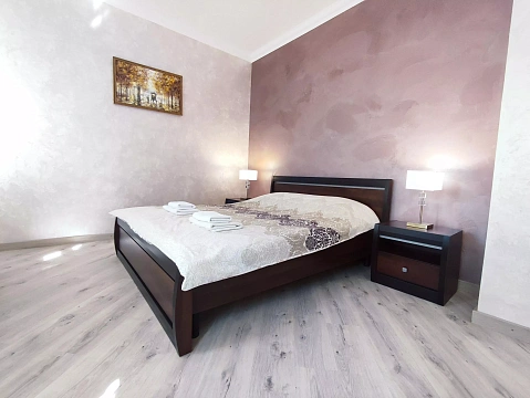 1 room daily in Kamianets-Podilskyi. Polskiy rynok Sq., 19 &mdash; 1001417252 image 1