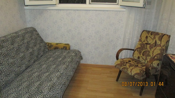 Двухкомнатная квартира посуточно в Евпатории, ул. Кирова, 30