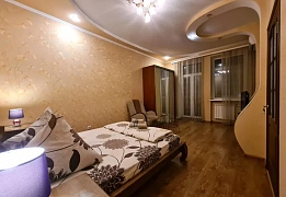 Квартири подобово в Вознесеновському районі (4)