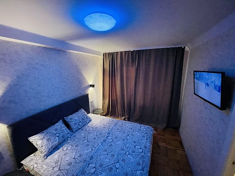 2-комнатная посуточно в Запорожье. Александровский район, пр-т Соборный, 144 &mdash; 1001622347 изображение 4