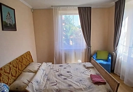 Квартири подобово в Франківському районі (79)
