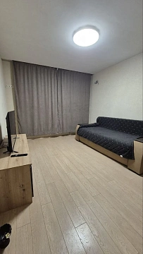 1-комнатная посуточно в Харькове. Слободской район, ул. Ньютона, 100 &mdash; 1001692646 изображение 1