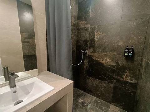 2-комнатная посуточно в Днепре. Амур-Нижнеднепровский район, ул. Чикаленко (Аржанова), 1 &mdash; 1001694514 изображение 5