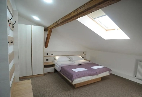 Отель посуточно в Стрые. ул. Шевченко, 32 &mdash; 1001696866 изображение 1