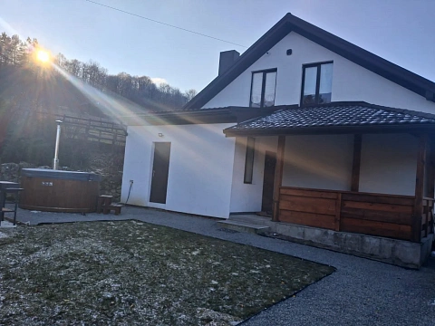 house daily in Maydan. Stepana Bandery St., 75 а &mdash; 1001697124 image 2