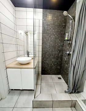 1-комнатная посуточно в Днепре. Амур-Нижнеднепровский район, ул. Марии Лисиченко, 5 &mdash; 1001194487 изображение 4