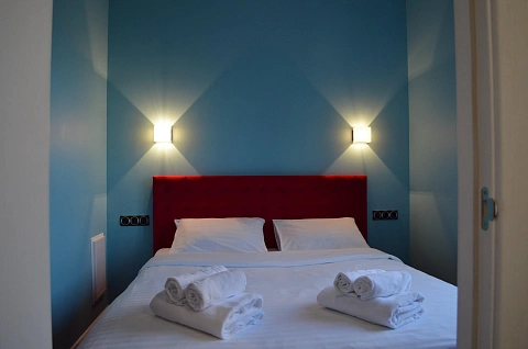 3-комнатная посуточно в Киеве. Печерский район, ул. Рогнидинская, 1/13 &mdash; 1001699426 изображение 1