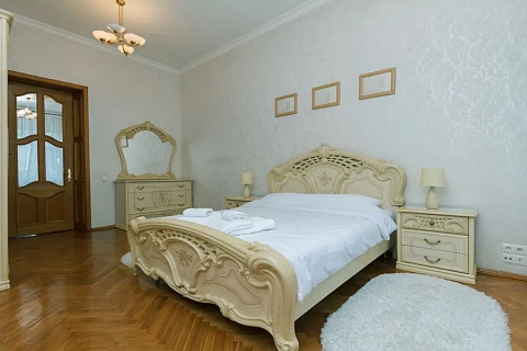 4-комнатная посуточно в Киеве. Шевченковский район, ул. Большая Васильковская, 6 &mdash; 1001699548 изображение 12