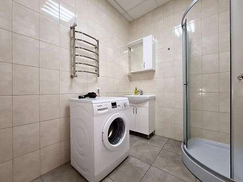 2-комнатная daily in Zaporizhzhia. Voznesenovskiy district, Sobornyy Ave., 192 &mdash; 1001555412 image 9