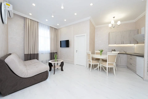 3-комнатная посуточно в Киеве. Шевченковский район, ул. Бориса Гринченко, 2 &mdash; 1001700728 изображение 1