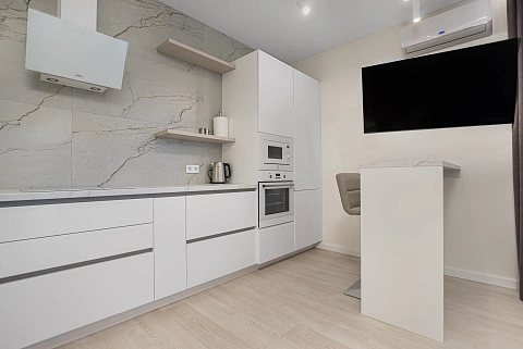 3-комнатная посуточно в Одессе. Приморский район, ул. Валерия Самофалова (ул. Каманина), 16 а &mdash; 1001701332 изображение 3