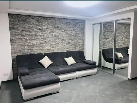 2-комнатная daily in Dnipro. TSentralnyy district, Aleksandra Polya Ave., 72 &mdash; 1001702317 image 1