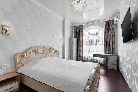 1-комнатная посуточно в Одессе. Киевский район, ул. Дача Ковалевского, 121 &mdash; 1001702632 изображение 1