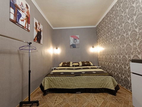 Будинок подобово у Миколаєві. Заводской район, вул. Олексія Вадатурського, 30 &mdash; 1001640308 зображення 1