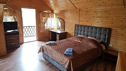 house daily in Skhidnitsa. Dovbusha St., 141/2 &mdash; 1001705520 image 4
