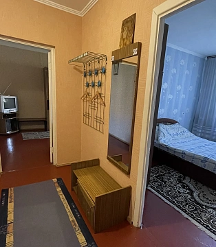 2-комнатная daily in Kryvyi Rih. Saksaganskiy district, Pavla Glazovogo St., 12 &mdash; 1001634425 image 1