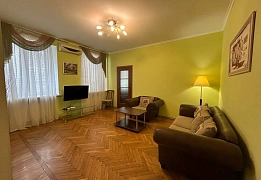 Квартиры посуточно в Приморском районе (83)