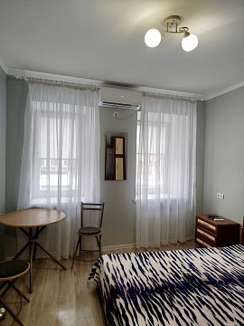 1-комнатная daily in Odesa. Primorskiy district, Rizovskaya St., 19 &mdash; 1001712600 image 1