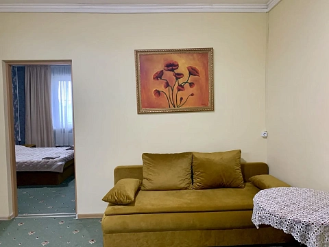 2-комнатная daily in Kitsman. Nezavisimosti St., 117 &mdash; 1001714050 image 2