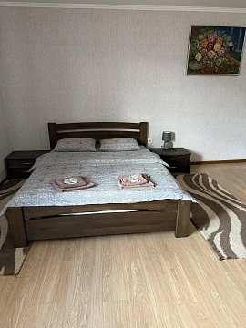 mini-hotels daily in Mizhhirya. Zashchitnikov Ukrainy St., 6 &mdash; 1001717822 image 1