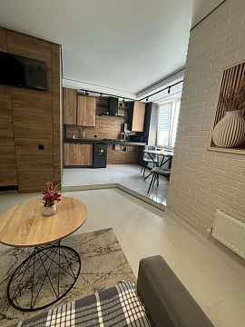 2-комнатная daily in Morshin. 50-letiya UPA St., 10в &mdash; 1001700281 image 2