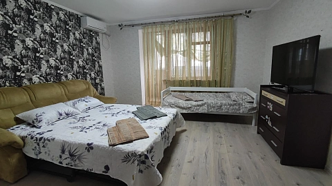 3-комнатная daily in Illichivsk (Chornomorsk). Vitaliya SHuma St., 17 &mdash; 1001719052 image 1