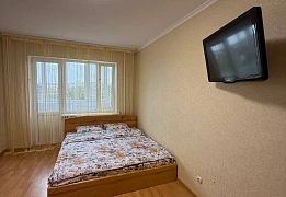 Квартири подобово в Рівному (86)