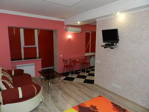 1-комнатная посуточно в Запорожье. Вознесеновский район, ул. Александра Матросова, 19 &mdash; 2140882957 изображение 1