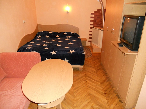 1-комнатная посуточно в Львове. Галицкий район, ул. Петра Дорошенко, 64 &mdash; 868145892 изображение 1