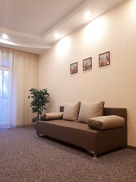 2-комнатная daily in Dnipro. TSentralnyy district, Privokzalnaya St., 4 — 1000599475 image 1