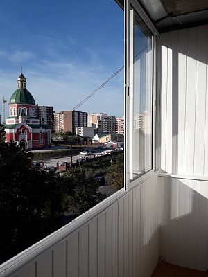 Однокомнатная квартира посуточно в Ровно, ул. Королёва, 4