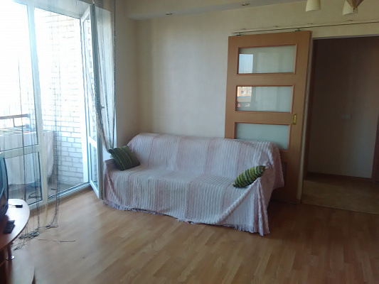 Однокомнатная квартира посуточно в Луцке, ул. Зацепы, 10