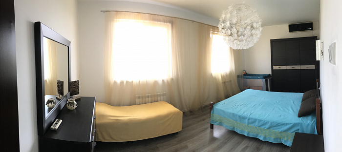 Трехкомнатная квартира посуточно в Санжейке, ул. Хуторская, 51